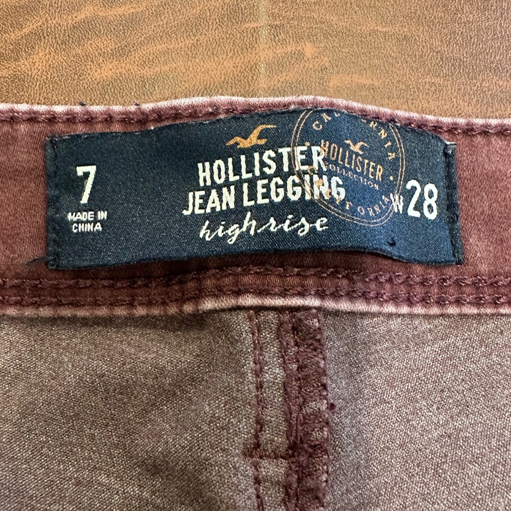 Hollister High Rise Jean Legging